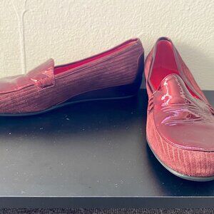 Vintage Early 2000s Amalfi by Rangoni Maroon Suede Loafers